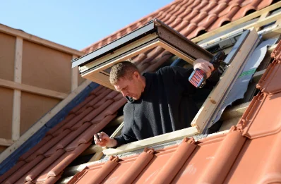 Pose de fenêtres de toit Velux à Thianges